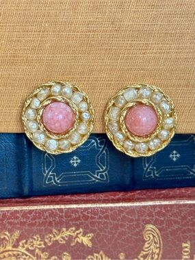 Vintage 1980s Pink Cabochon & Faux Pearl Statement Clip-On Earrings